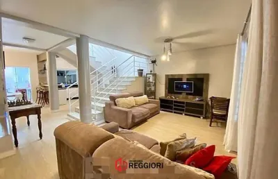 Casa com 3 quartos à venda no Centro, Balneário Camboriú 