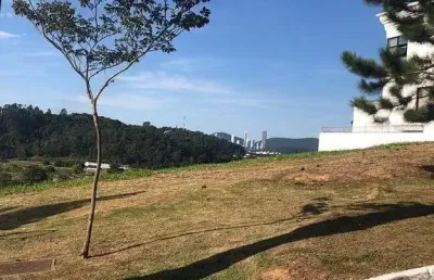 Terreno à venda no Rio do Meio, Camboriú 