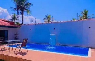 Casa de 320m² sendo 200 m² de área construída, 4 dormitórios, 2 suítes, 4 vagas, piscina, pé na areia - jardim suarão - itanhaém - são paulo