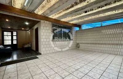 Casa a venda em santos, localizada no bairro da aparecida.