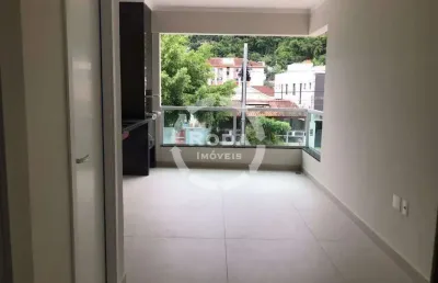 Casa sobreposta alta à venda – 136m² | 3 suítes | varanda gourmet | 2 vagas – marapé, santos/sp