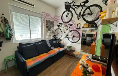 Excelente sala living, no bairro do embaré - santos-sp, próximo a praia.