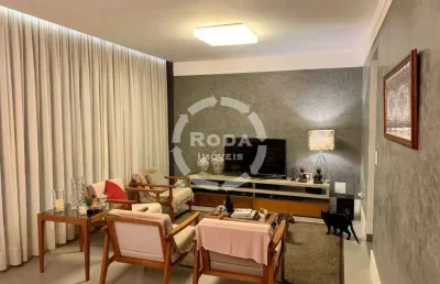 Casa triplex em condomínio alto padrão de 3 dormitórios sendo 1 suíte ponta da praia em santos.