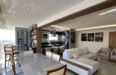 Apartamento com 3 quartos e 4 banheiros mobiliado com 136 m² no boqueirão em santos