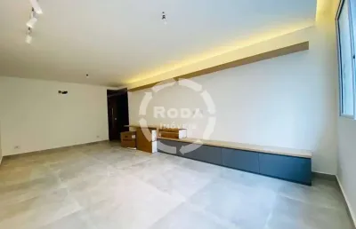 Apartamento alto padrão, totalmente reformado, com vista mar, 3 dormitórios, 1 suíte, dependência completa, na vila rica, em santos/sp.