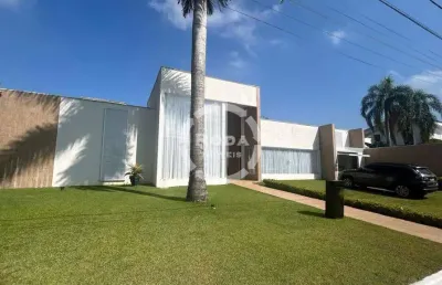 Casa cinematográfica à venda no condomínio acapulco - 5 suítes