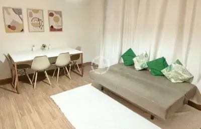 Apartamento 75m2 / 2 dorm / garagem fechada / ótima localização.
