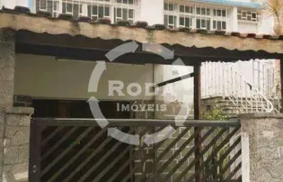 Casa com 3 quartos para alugar na Rua Oswaldo Cochrane, --, Embaré, Santos