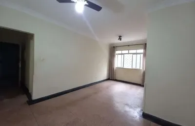 Apartamento térreo com 2 dormitórios e ampla cozinha – conforto e funcionalidade em um só lugar!