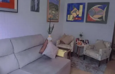 Apartamento com 2 quartos, sala ampla próximo ao mar { boqueirão}