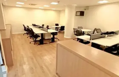 Conjunto comercial mobiliado de 81 m² para locação no centro de santos – em frente à alfândega