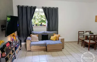 Apartamento geminado com 2 dormitórios em vila tranquila e segura