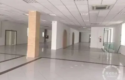 Imóvel comercial com 3.000 m² de área útil – ideal para grandes operações!