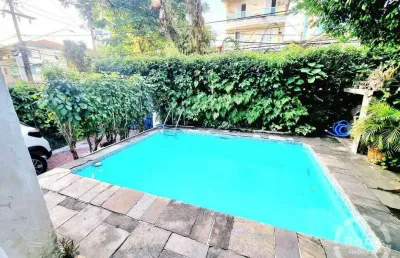 Sobrado geminado à venda em são vicente/sp – 4 quadras da praia do itararé