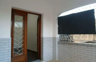 Casa com 2 quartos para alugar na Rua Silva Jardim, --, Vila Mathias, Santos