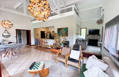 Casa à venda em condomínio fechado com 2.600m²,verdadeiro paraiso ecológico