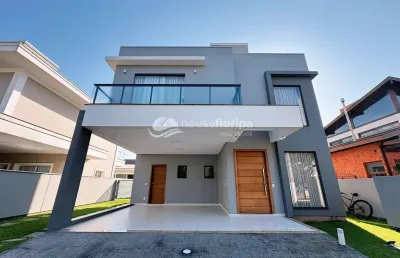 Casa de 3 quartos com edícula em condomínio à venda no bairro campeche, próxima ao centro comercial