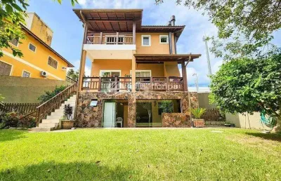 Casa a venda no rio tavares - possui 3 dormitorios sendo 2 suites com 450m² de terreno, em rua tran