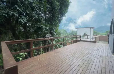 Incrível casa a venda com 2 dormitórios com vista mar, jacuzzi, área gourme e dois estúdios para lo