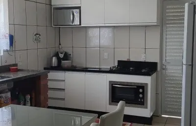 Casa com 2 quartos à venda na Rua Orcí Jovêncio Inácio, 198, Forquilhas, São José