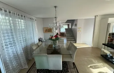 Casa em condomínio fechado com 4 quartos à venda na Rua Getúlio Vargas, 45, Centro, Biguaçu
