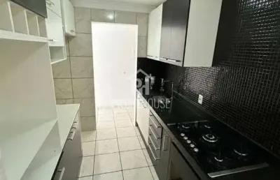 Vende-se apartamento em condomínio fechado portal do rio