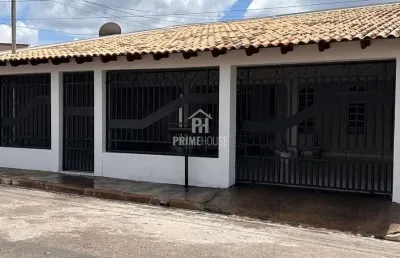Casa com 3 quartos à venda na Rua Sebastião Pereira da Silva, Cristo Rei, Várzea Grande