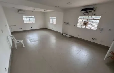 Aluga-se salas comerciais na praça popular em cuiabá - mt