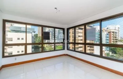 Elegance imóveis vende apartamento duplex desocupado com 3 dormitórios, sendo 1 suíte, amplo living para 3 ambientes, lareira e 3 vagas de garagem/box cobertas no bairro mont'serrat, porto alegre - rs