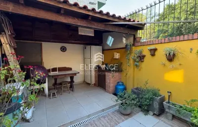 Casa linda estilo sobrado para comprar com 3 dormitórios suíte pátio churrasqueira 2 vagas box/garagem jardim sabará porto alegre. elegance imóveis