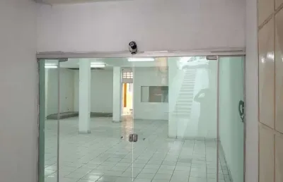 Salão comercial na vila santana, são paulo-sp: 2 salas, 6 banheiros, 3 vagas, 300m². venha conferir!