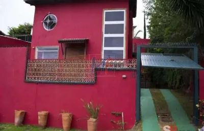 Ref 6446 lindo  loft estiloso  em condomínio fechado  com muita vegetação ao redor e 3 suites , lazer com piscina e duas vagas de garagem.