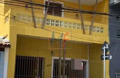Sobrado no bairro tatuapé, com 240 m²  a.u, 179 m²  terreno. zoneamento zc. com 3 dorms, 3 salas, 3 banheiros e uma edícula. - ref 17.245