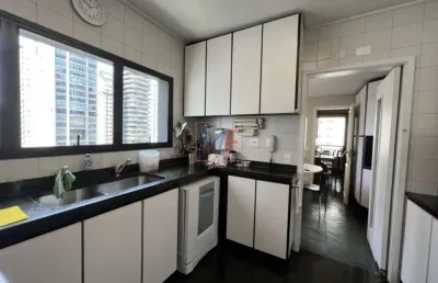 Lindo apto  itaim bibi, 220 m² a.u, 3 quartos (3 suítes), sala, cozinha, área de serviço, dependência empregada, 4 vagas e lazer. (ref 16.678)