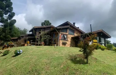 Excelente sítio no bairro bairro dos marmelos, em  campos do jordão - sp, com 60.000m² de área, contendo 3 casas (ref 18.398)