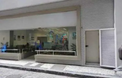 Excelente prédio comercial no centro do rio de janeiro, com 9 pavimentos, 2.500  m² a.c. , terreno 250 m2 , fachada ampla. não aceita permutas.  ref: 19.272