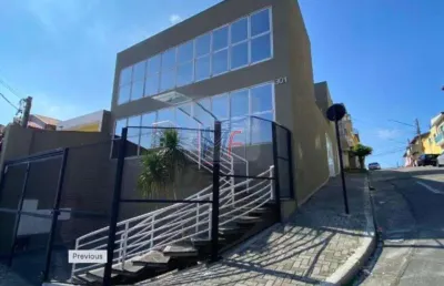 Excelente prédio  jardim pilar,  195,03 m² a.c , 175 m² terreno,  copa, salas amplas, 3 banheiros e 3 vagas. ref:19.376