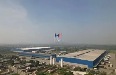 Excelente galpão em duque de caxias/rj, com 825 m² a.u.,  3 docas, 1 ou 2 vagas de carro e 1 vaga para carreta. prox.  rod. rio/magé e rod. washington luís (ref 19.553)