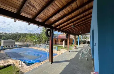 Casa em cond. fechado em santa isabel (interior de sp), 550m² a.u., 6 quartos (4 suítes), sala, cozinha, varanda, piscina, 4 vagas. ref: 16.907