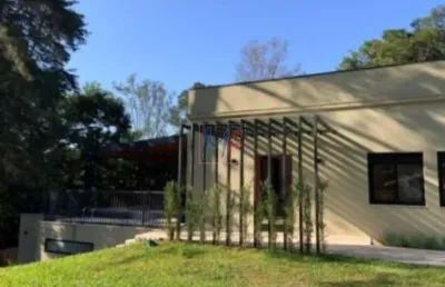 Excelente casa em condomínio fechado em atibaia, 405 m²  a.u., 1.200 me  a.t., 6 dorms., ( 5 suíte), 6 vagas, terraço, piscina, deck. ref: 18.717