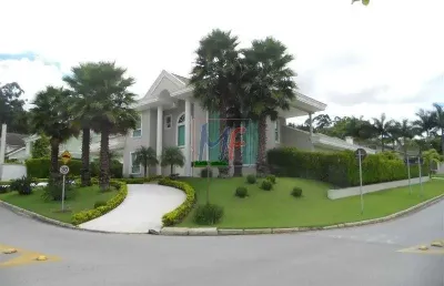 Ref 9.553 - lindíssima casa no condomínio fechado - residencial tamboré 1 , com  4 dorms, ( 4 suítes), 6 vagas, 600 m a.c. terreno 1.300 m2
