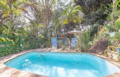 Excelente imóvel em ilhabela/sp, 154 m² a.c., 5.500m² a.t.,  casa principal, 4 chalés, piscina. prox. praia perequê (ref 20.589)