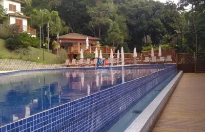 Excelente casa em cond. fechado na praia do curral,  60m² a.c., 1 suíte, cozinha , sala, varanda, vista para o mar (ref 20.666)