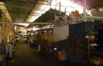 Excelente galpão comercial no bairro saúde, com 808 m² a.c, e 864m² terreno, testada de 12 metros, zoneamento: zeu. estuda propostas com permutas.  - ref 7878