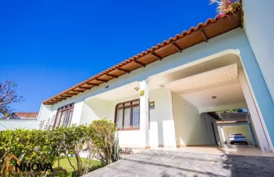 Casa com 4 quartos  para alugar, 260.00 m2 por r$5500.00  - guaira - curitiba/pr