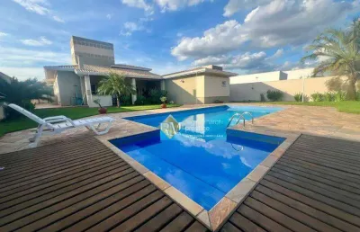 Espaçosa casa térrea com 4 suítes e área de lazer fantástica à venda no condomínio xapada de itu/sp!!