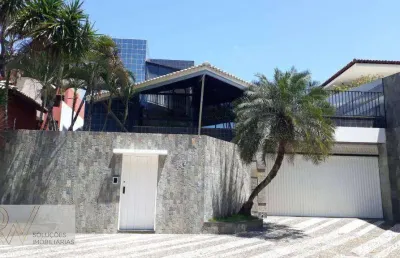Casa à venda com 575 m² de terreno e 354 m² de área construída  por 2.600.000,00