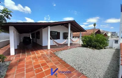 Casa com 3 quartos à venda na Rua Rio Grande Do Sul, 79, Praia de Leste, Pontal do Paraná