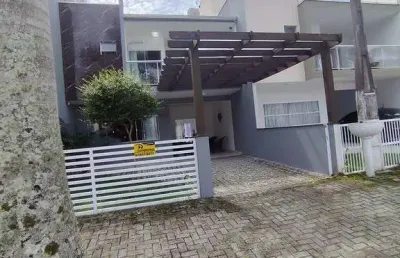 Casa com 3 quartos à venda na Rua Natal, 92, Praia de Leste, Pontal do Paraná
