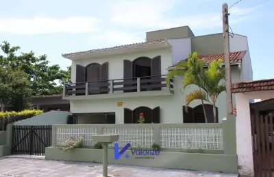 Casa com 5 quartos à venda na Rua Herbert De Souza, 102, Santa Terezinha, Pontal do Paraná